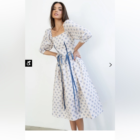 BOHME Gloria Floral Midi Dress - Picture 5 of 9